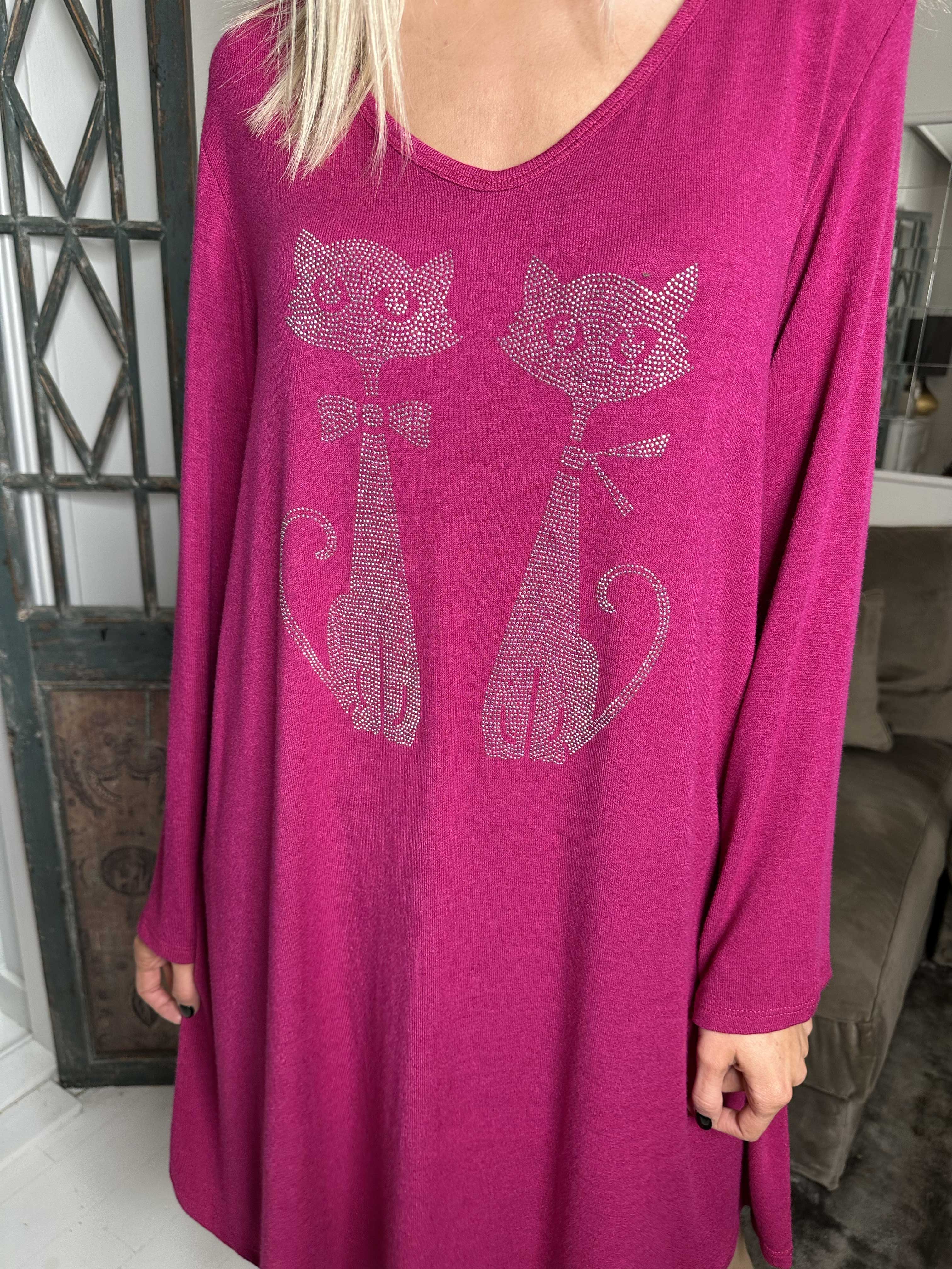 Talia - Blød kjole i viskose med kattemotiv af similisten